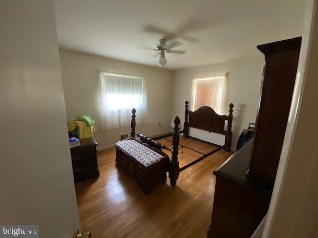11 Notley Road Fort Washington, MD 20744 - Photo 11 of 17 1 of 3 bedrooms with hardwood floor