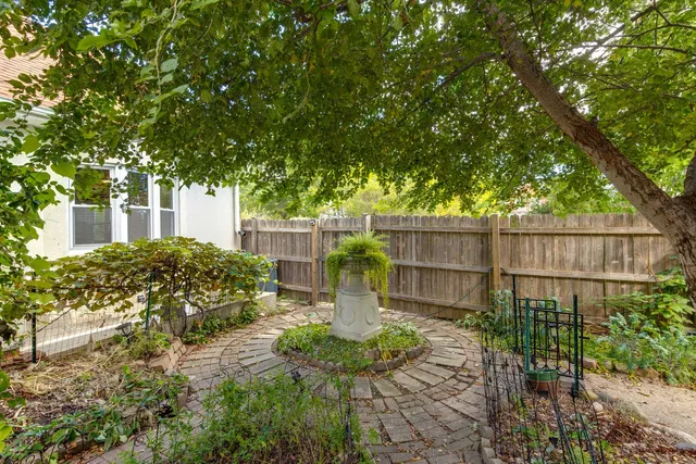 $420,000 | 630 Whitney Avenue, Winthrop Harbor, IL 60096