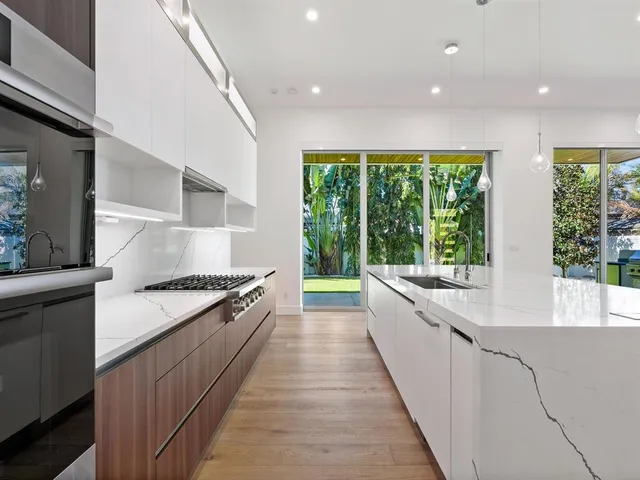 $3,450,000 | 2624 Mulberry Terrace, Sarasota, FL 34239