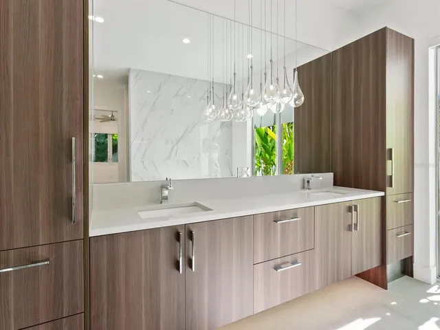 $3,450,000 | 2624 Mulberry Terrace, Sarasota, FL 34239