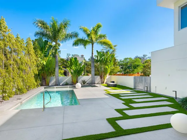 $3,450,000 | 2624 Mulberry Terrace, Sarasota, FL 34239