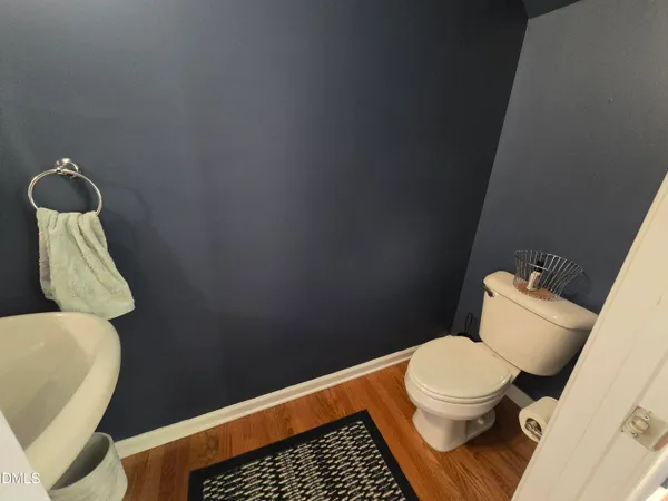 $2,100 | 202 Storemont Way, Apex, NC 27539