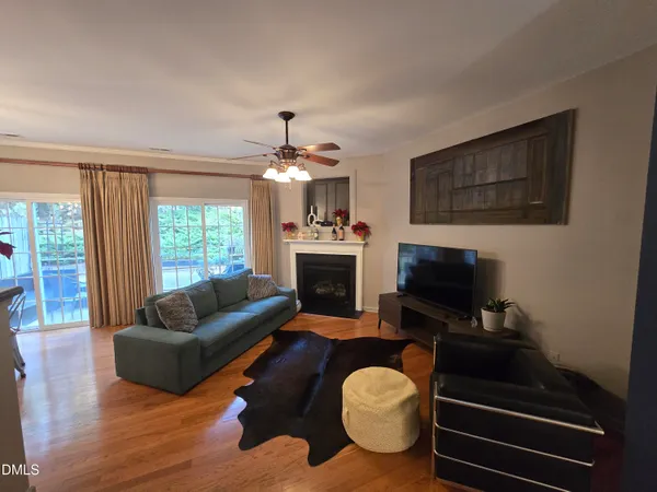 $2,100 | 202 Storemont Way, Apex, NC 27539