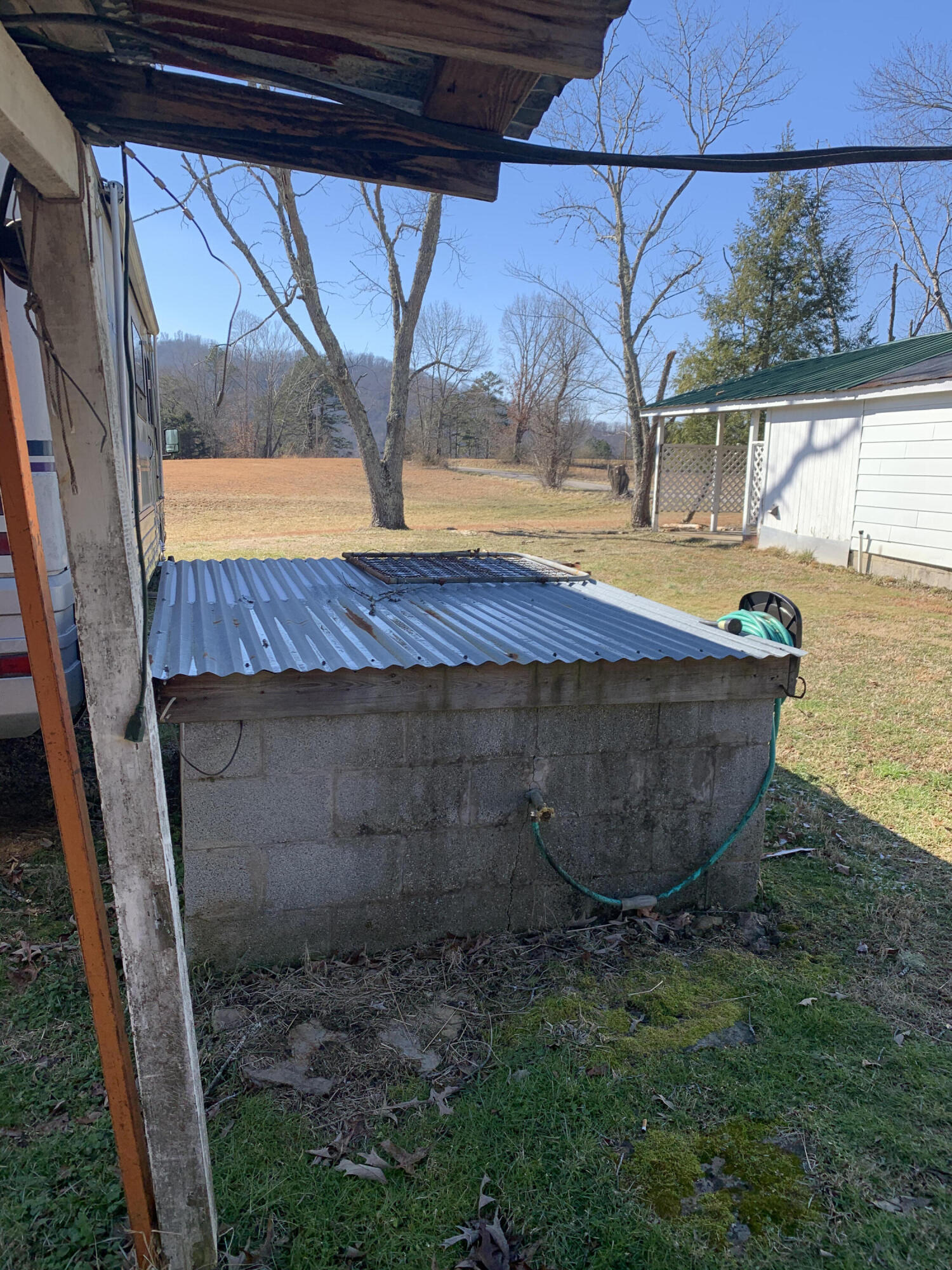 1960 Dal Road Williamsburg, KY 40769 - Photo 26 of 41 5FFFEA75-867D-42E5-8471-52F0D0102378