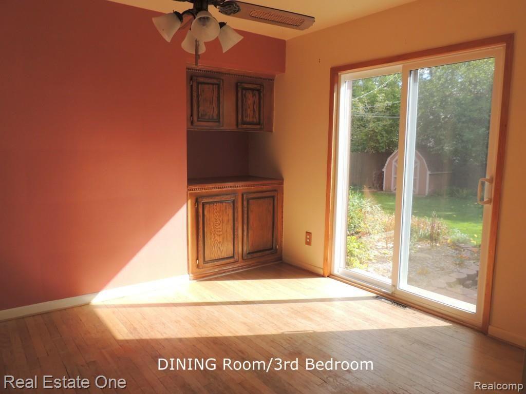 387 West Tienken Road Rochester, MI 48306 - Photo 4 of 23 DSCN3125--DINING ROON - Copy.jpg