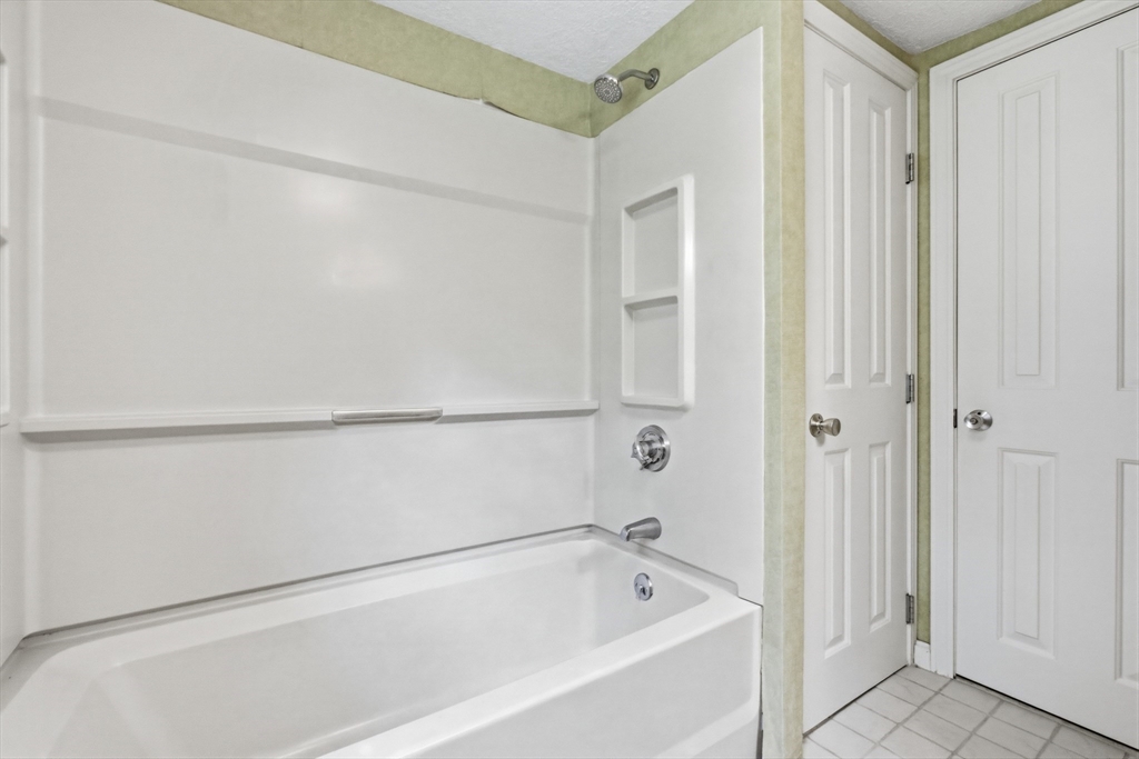 12 Hemlock Road Westford, MA 01886 - Photo 28 of 37