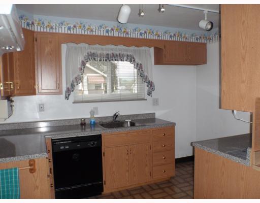 414 North 9th Street Apollo, PA 15613 - Photo 2 of 15 Kitchen.