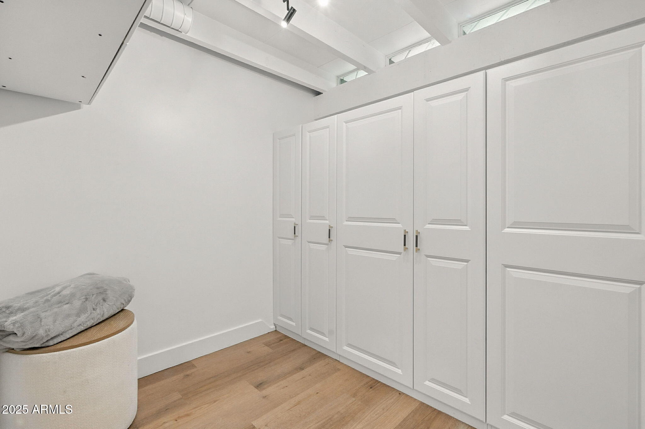 5809 North 10th Place Phoenix, AZ 85014 - Photo 30 of 81 Large walk in closet