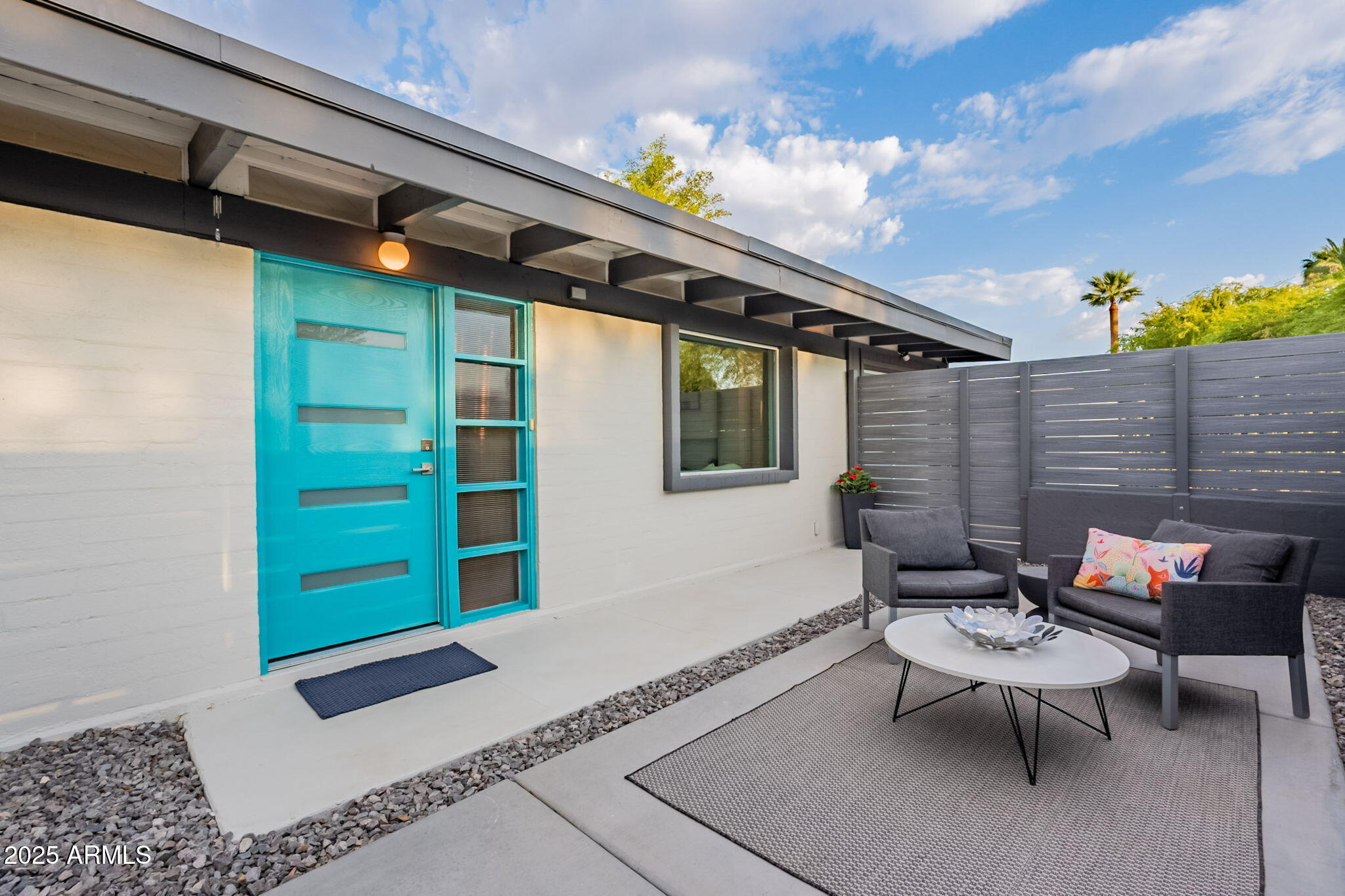 5809 North 10th Place Phoenix, AZ 85014 - Photo 41 of 81 Courtyard Front Entry