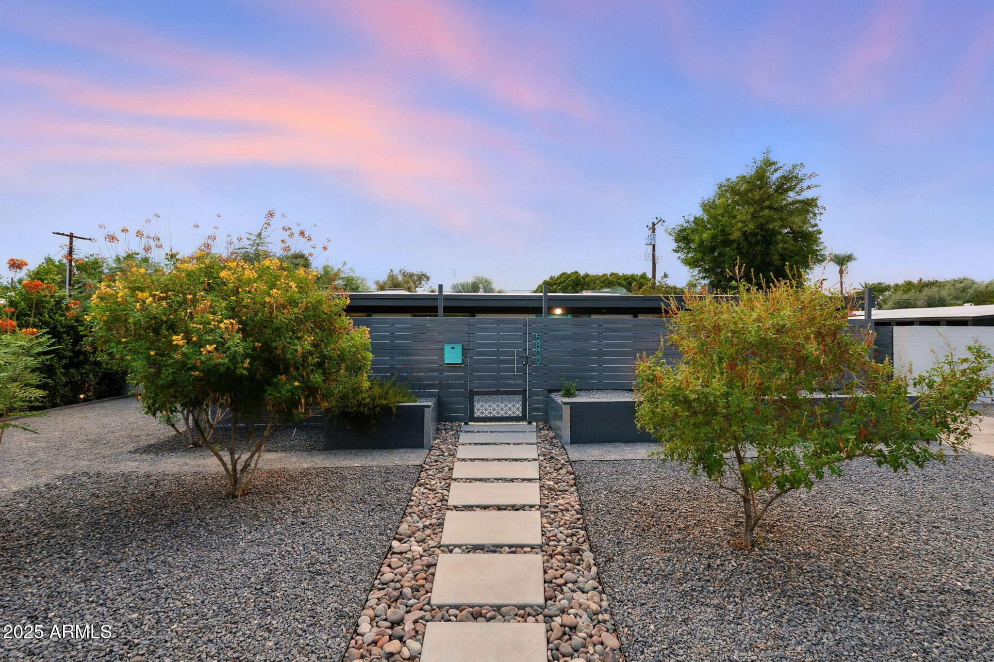 5809 North 10th Place Phoenix, AZ 85014 - Photo 59 of 81 Front Entry Way