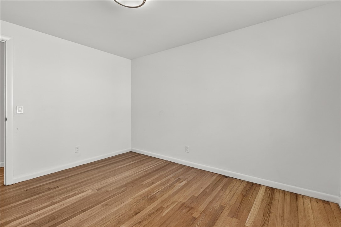 101 Bateman Avenue Cranston, RI 02920 - Photo 16 of 42