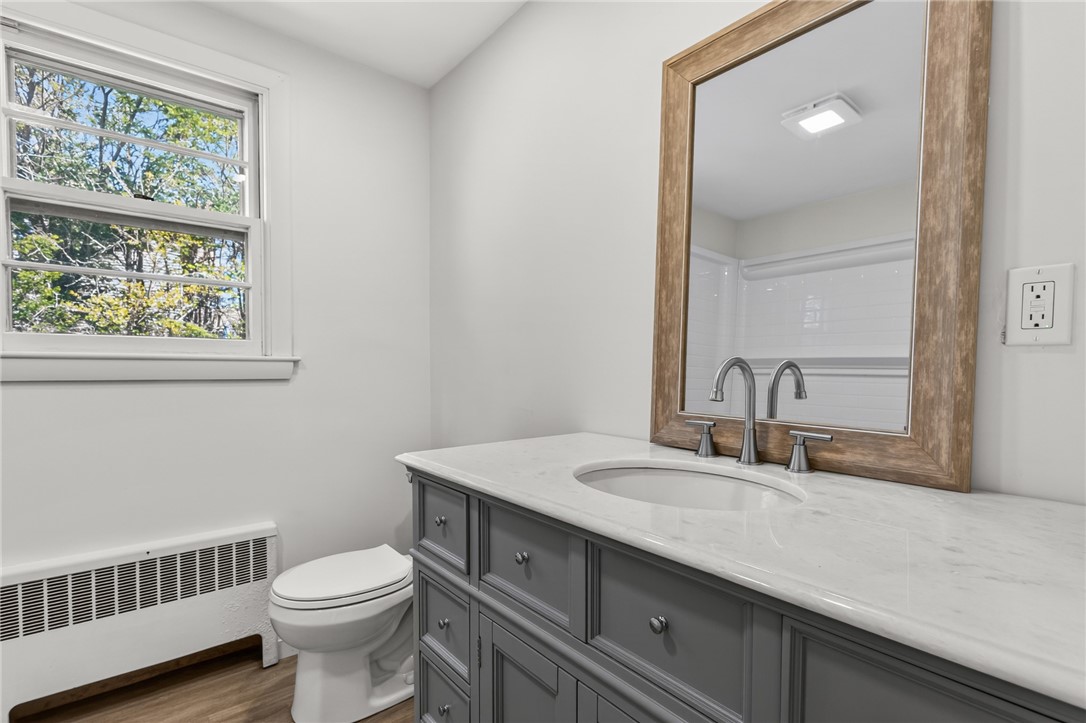 101 Bateman Avenue Cranston, RI 02920 - Photo 18 of 42