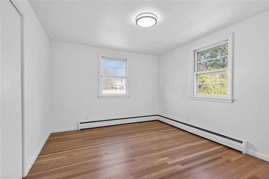 101 Bateman Avenue Cranston, RI 02920 - Photo 20 of 42