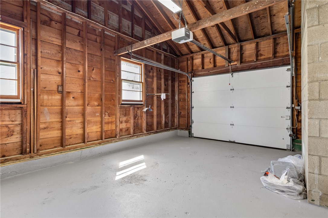 101 Bateman Avenue Cranston, RI 02920 - Photo 24 of 42