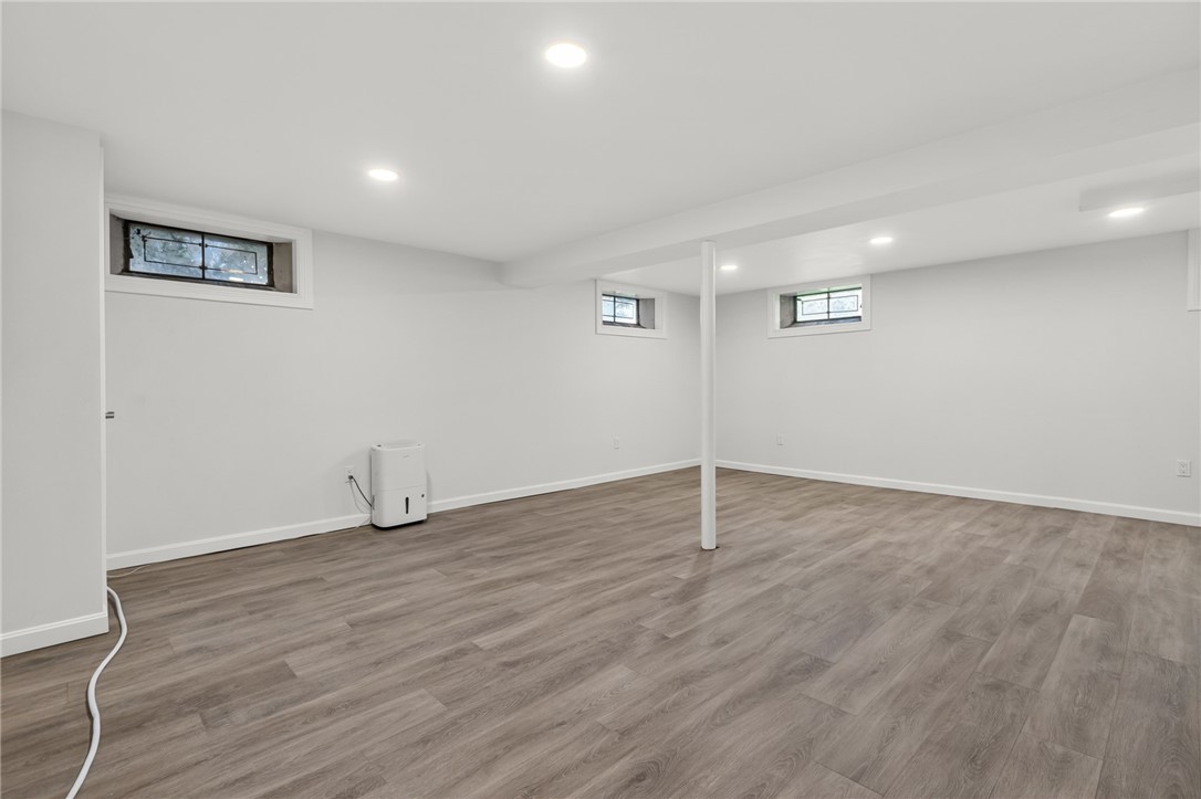 101 Bateman Avenue Cranston, RI 02920 - Photo 27 of 42
