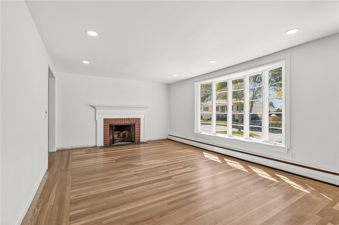 101 Bateman Avenue Cranston, RI 02920 - Photo 6 of 42