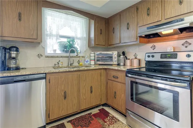 $3,900 | 37 Oakland Hills Place, Rotonda West, FL 33947