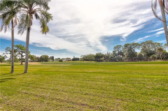 $3,900 | 37 Oakland Hills Place, Rotonda West, FL 33947