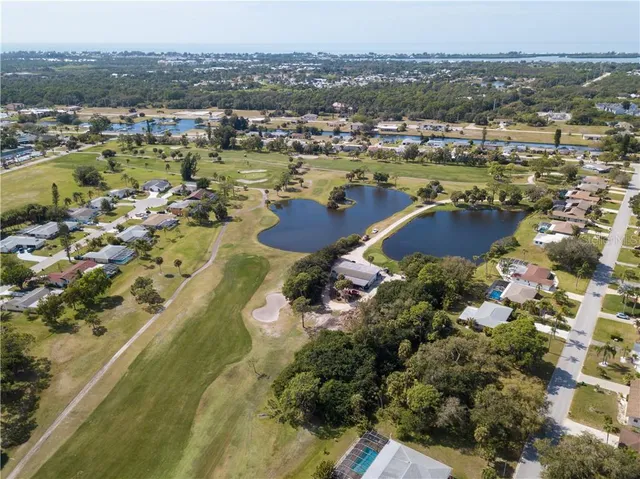 $3,900 | 37 Oakland Hills Place, Rotonda West, FL 33947