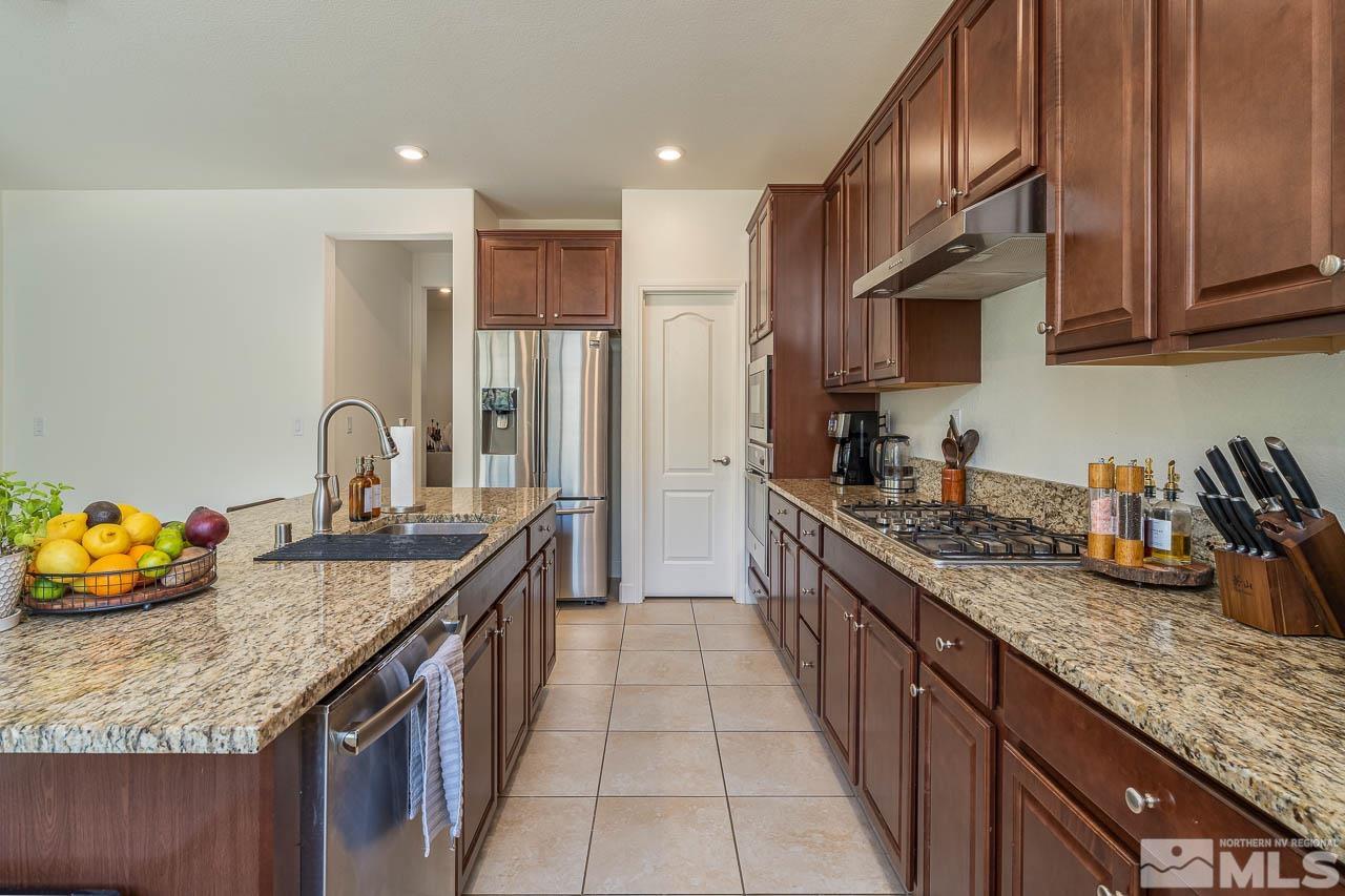 8825 Scott Valley Court Reno, NV 89523 - Photo 6 of 33 Photo 6