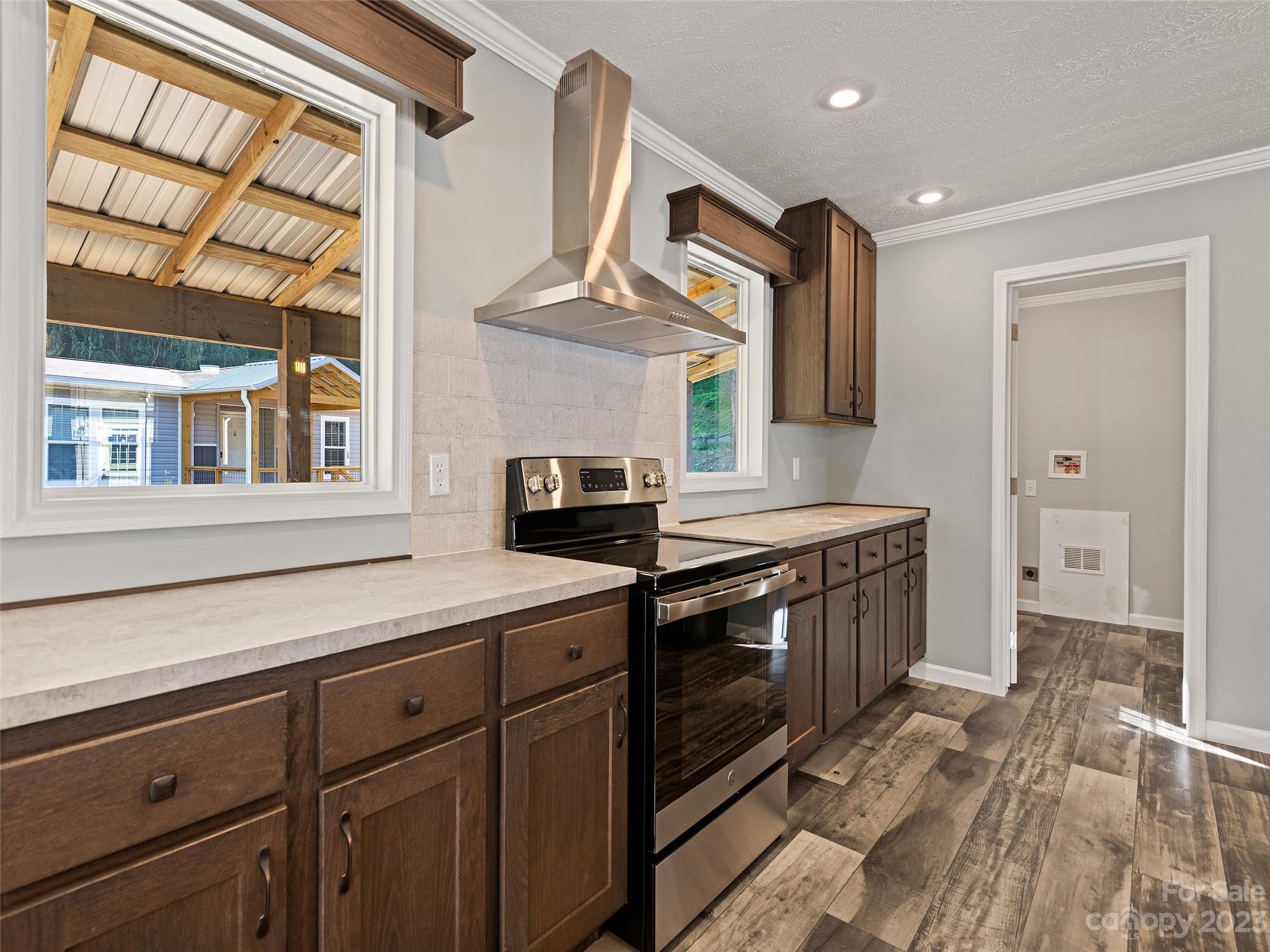 151 Brookside Street Clyde, NC 28721 - Photo 9 of 27 Gallery Image 9