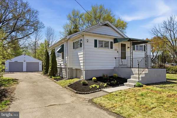 $369,900 | 524 Bethel Avenue, Aston, PA 19014