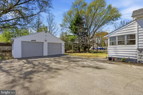 $369,900 | 524 Bethel Avenue, Aston, PA 19014