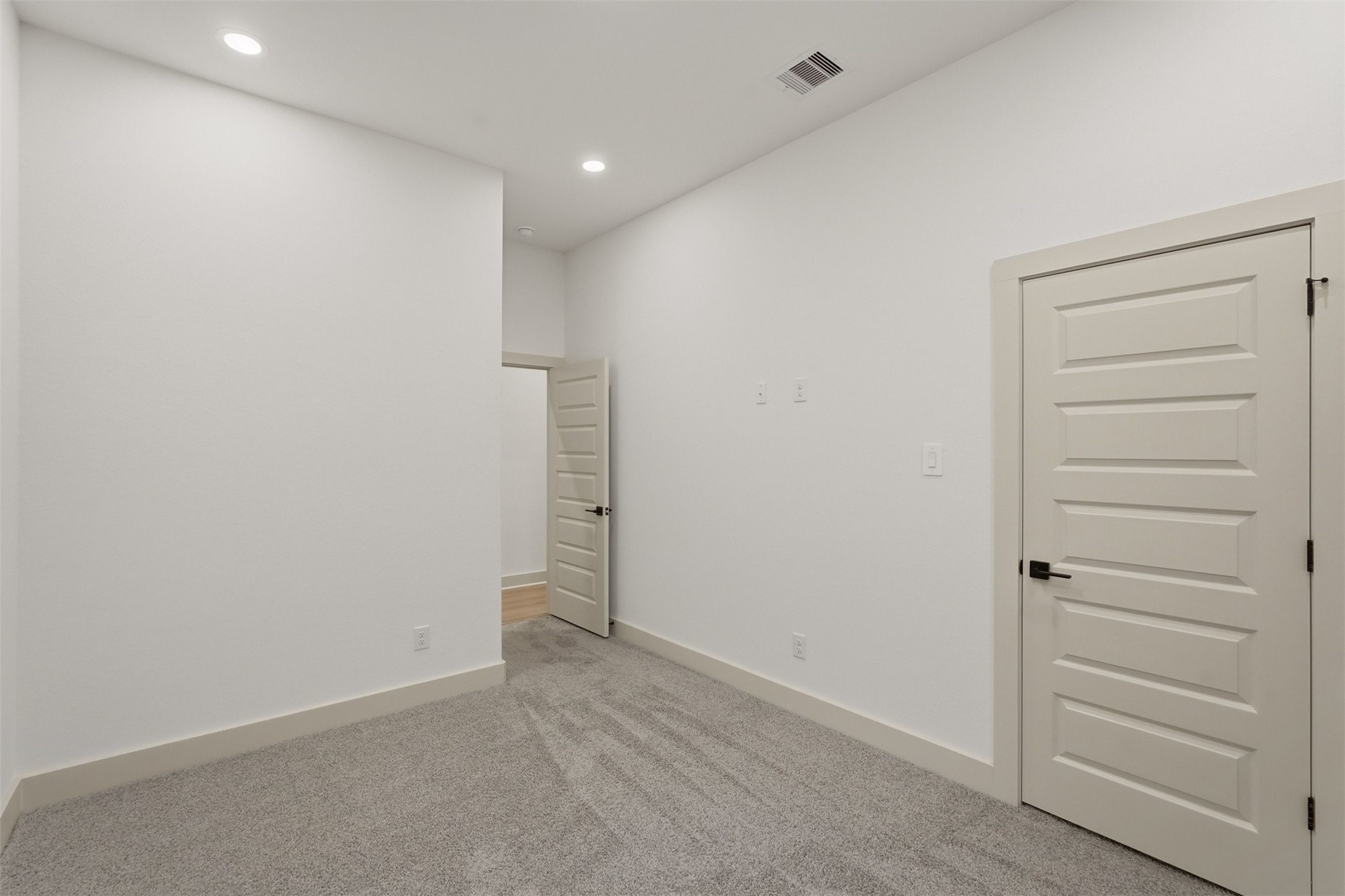 9819 Turnbow Street, Unit D Houston, TX 77029 - Photo 22 of 27