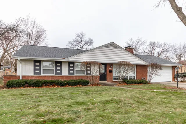 $6,200 | 1240 Warrington Road, Deerfield, IL 60015