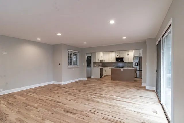 $6,200 | 1240 Warrington Road, Deerfield, IL 60015