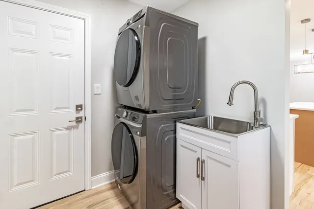 $6,200 | 1240 Warrington Road, Deerfield, IL 60015