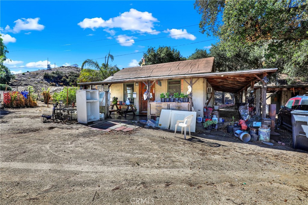 39145 Cordova Temecula, CA 92592 - Photo 14 of 25 a view of a chairs and tables in patio