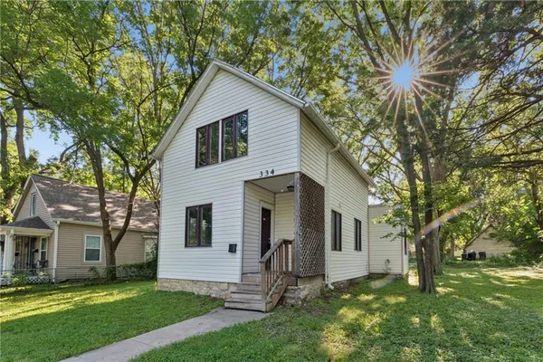 $175,000 | 334 Southwest Orchard Street, Topeka, KS 66606