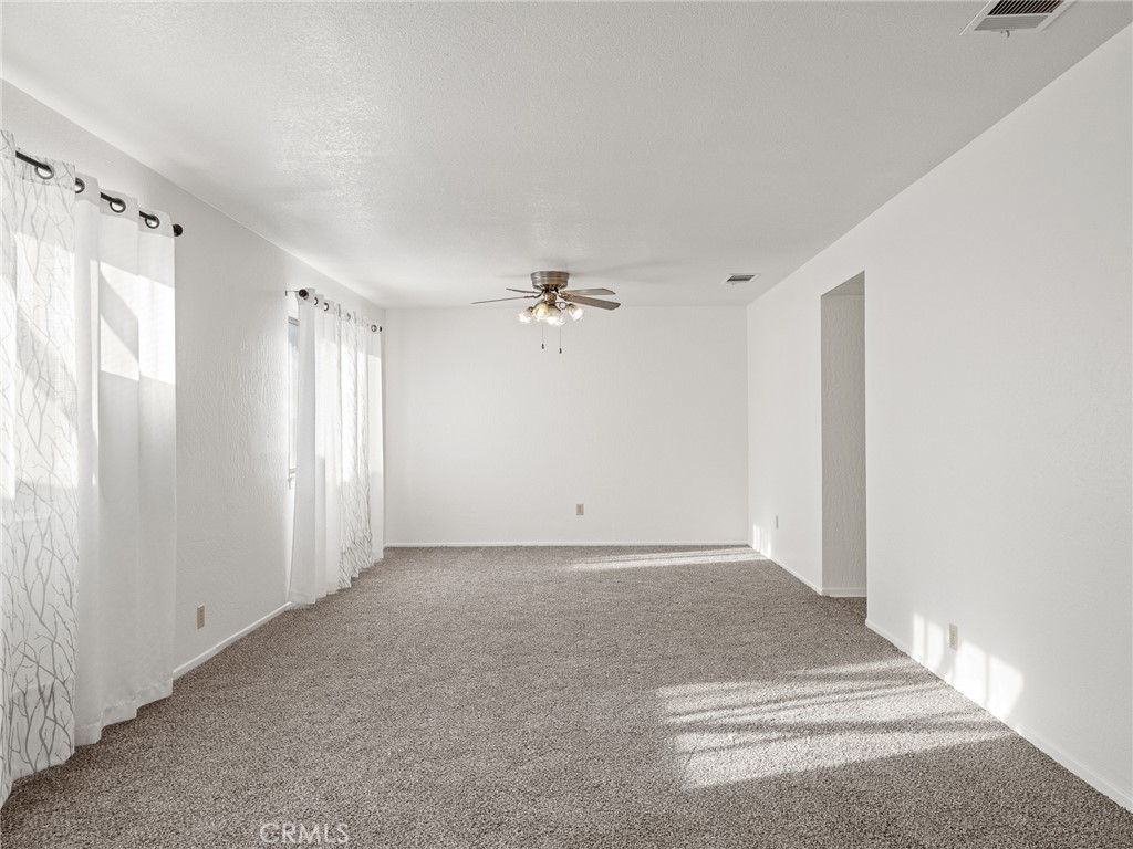 11935 Wapato Road Apple Valley, CA 92308 - Photo 24 of 58 primary bedroom