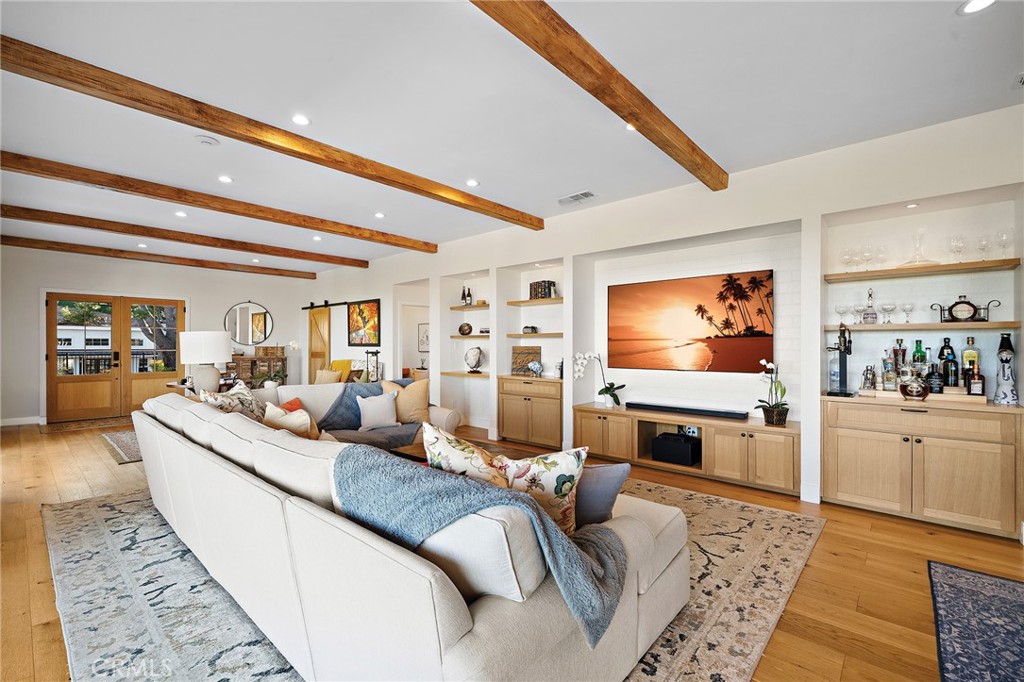 17879 Ridgeway Road Granada Hills, CA 91344 - Photo 14 of 75 Gallery Image 14