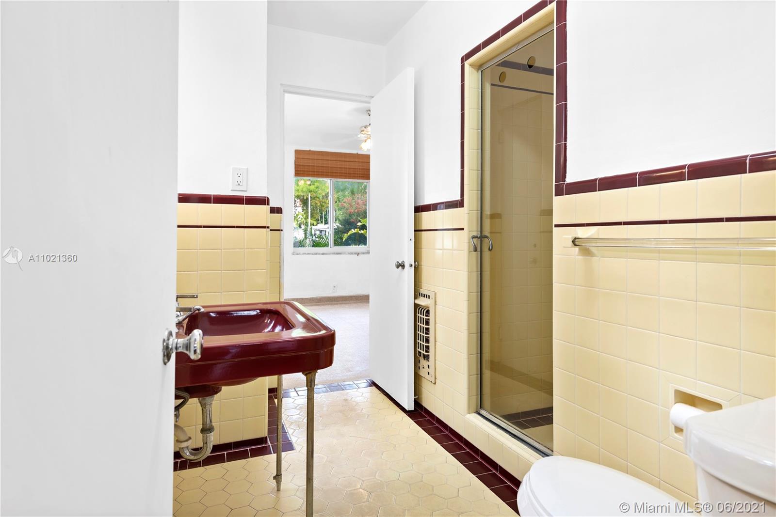 5767 Alton Road Miami Beach, FL 33140 - Photo 38 of 81