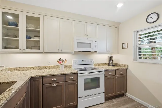 $375,000 | 1550 Northeast Ocean Boulevard, Unit B203, Stuart, FL 34996