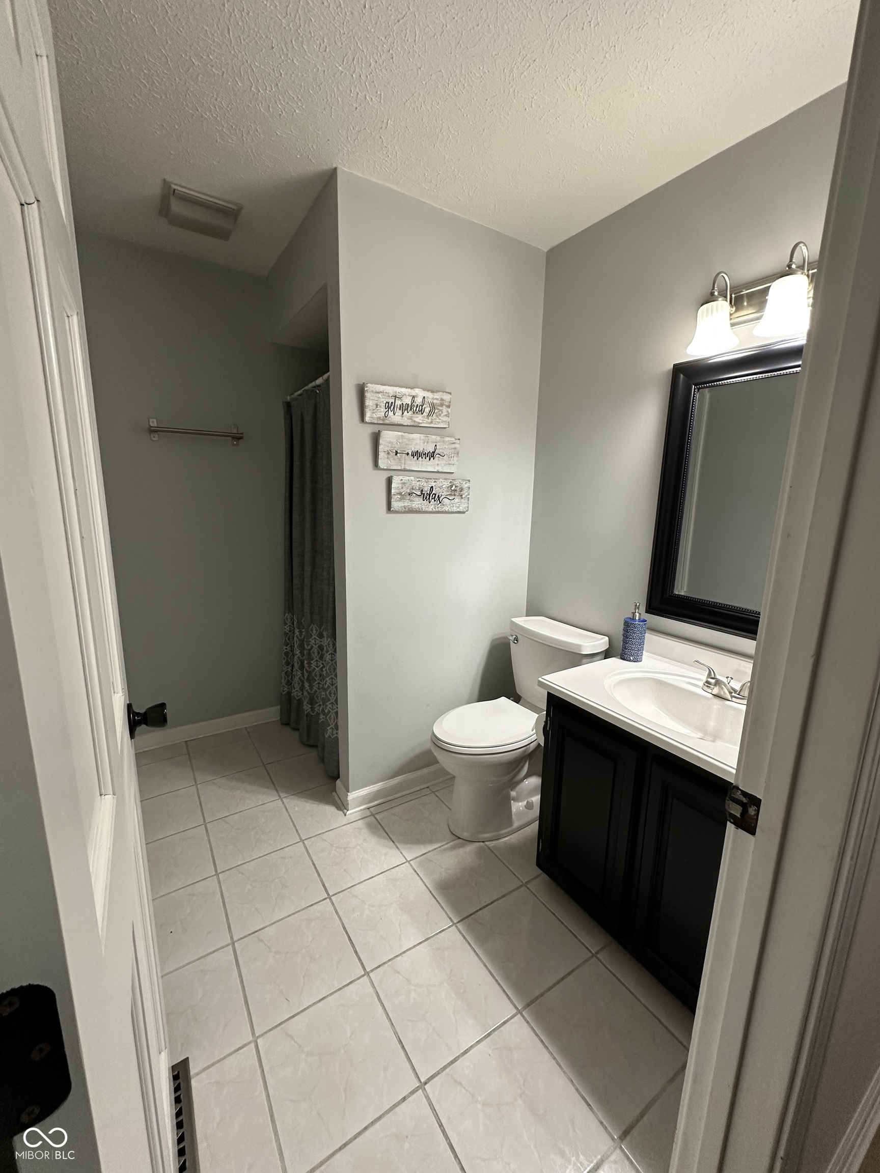 6031 Buck Trail Road Indianapolis, IN 46237 - Photo 12 of 16