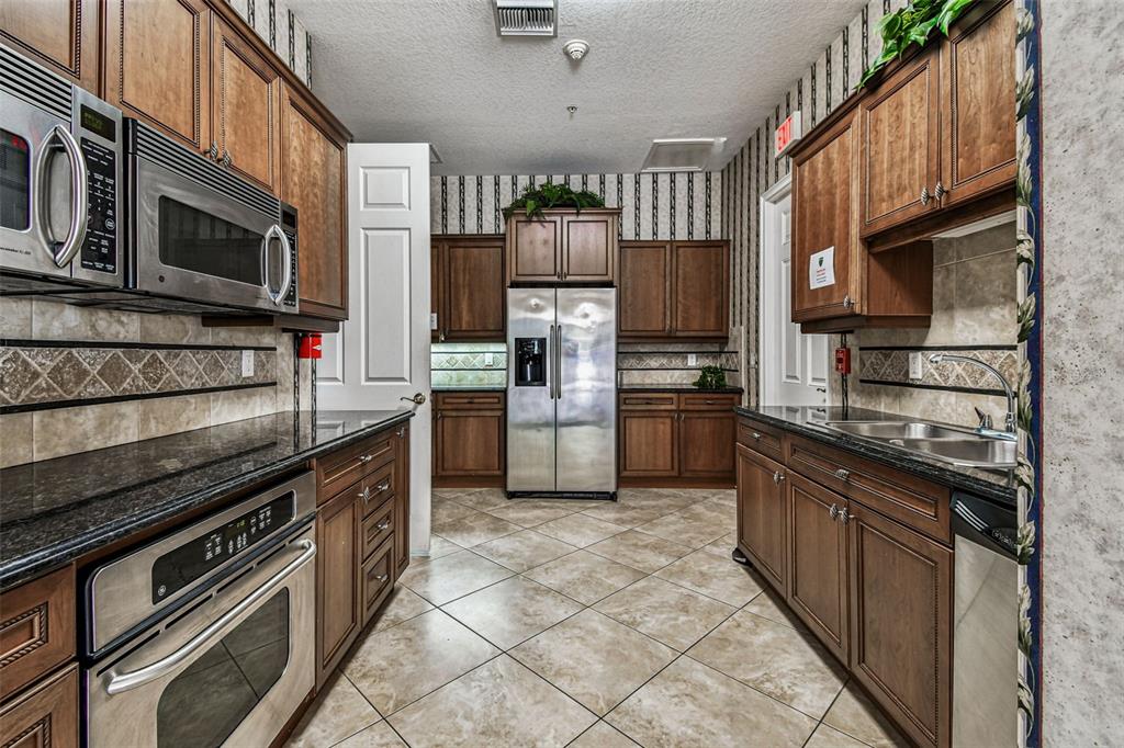 8161 Miramar Way, Unit 8161 Lakewood Ranch, FL 34202 - Photo 47 of 62