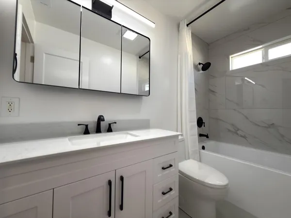 $3,800 | 15935 Paseo Largavista, San Lorenzo, CA 94580