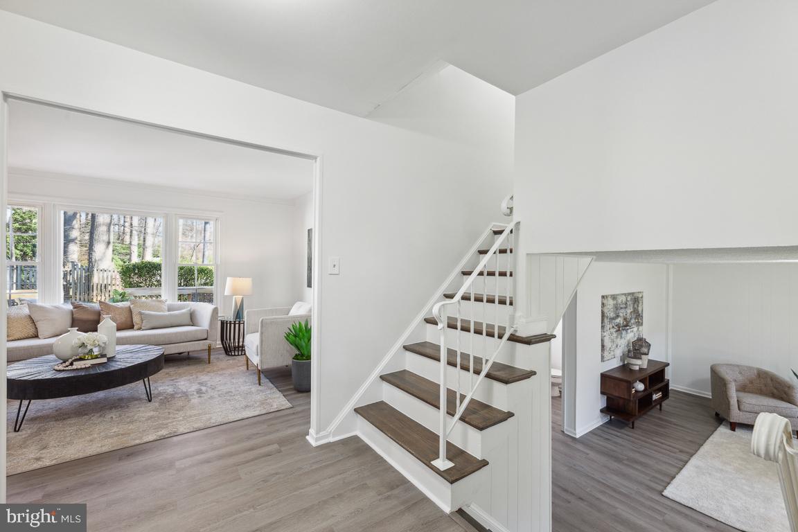 9436 Wallingford Drive Burke, VA 22015 - Photo 16 of 41