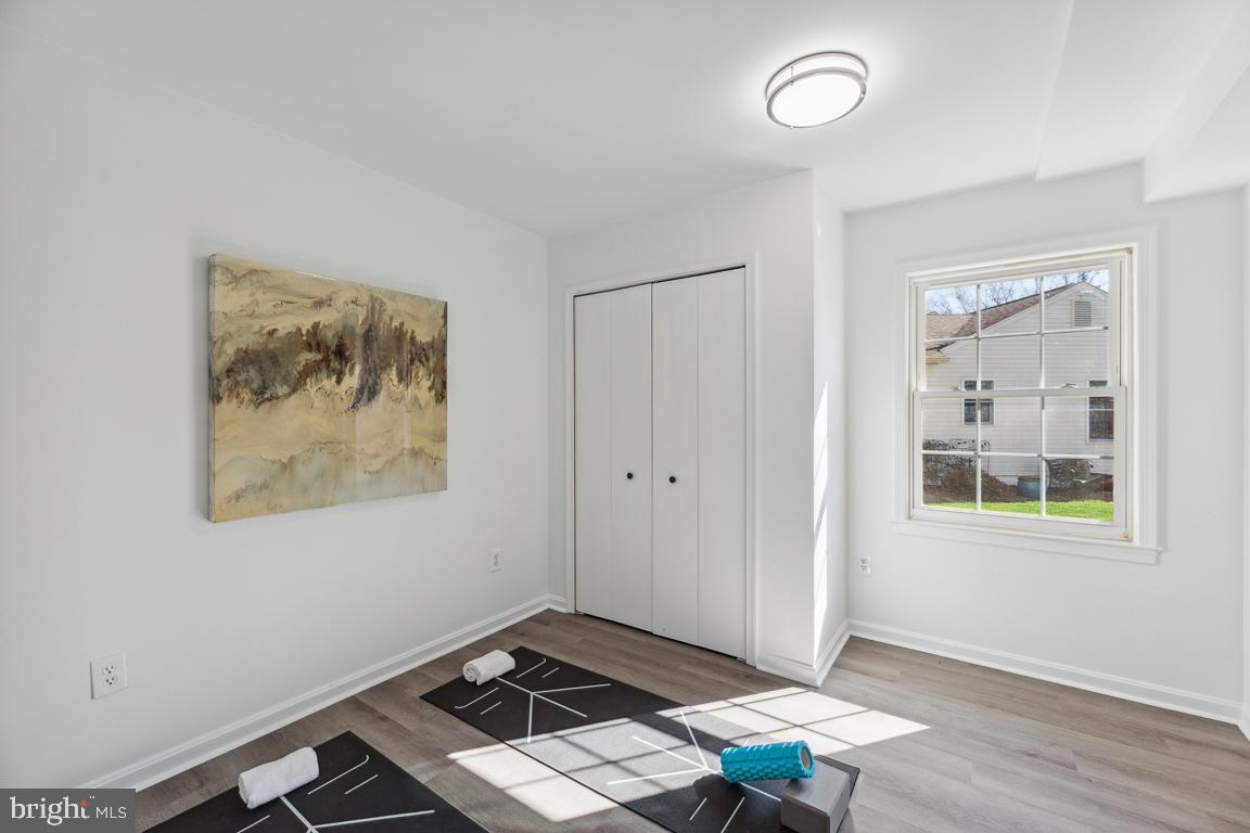 9436 Wallingford Drive Burke, VA 22015 - Photo 29 of 41