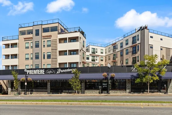 $1,049,000 | 519 Broadway, Unit 305, Medford, MA 02155