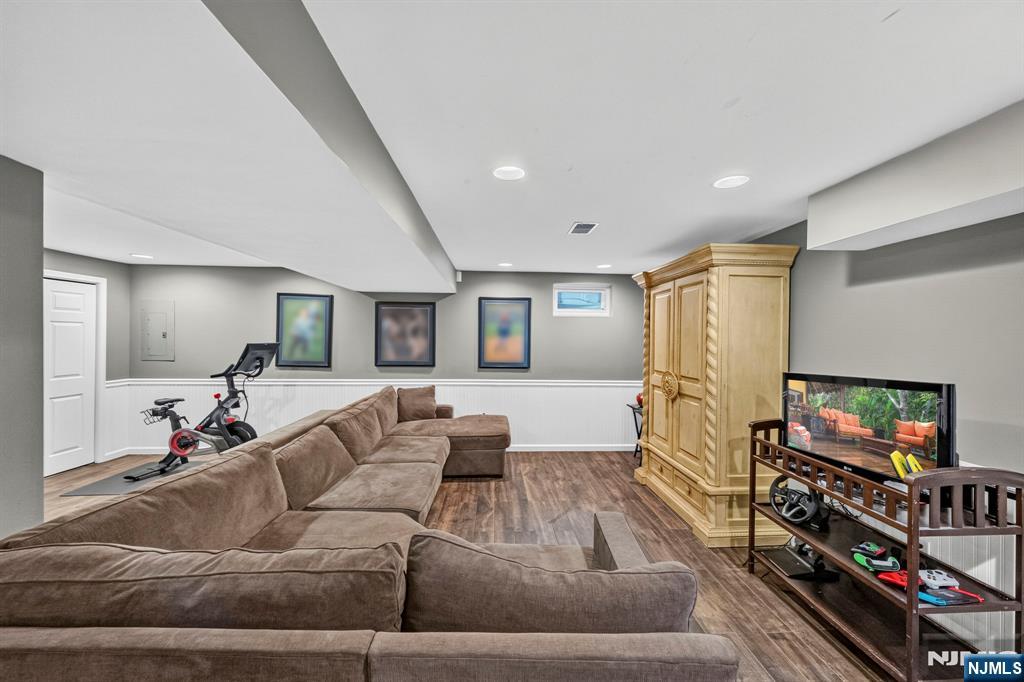 3 Cliff Road Wayne, NJ 07470 - Photo 42 of 50