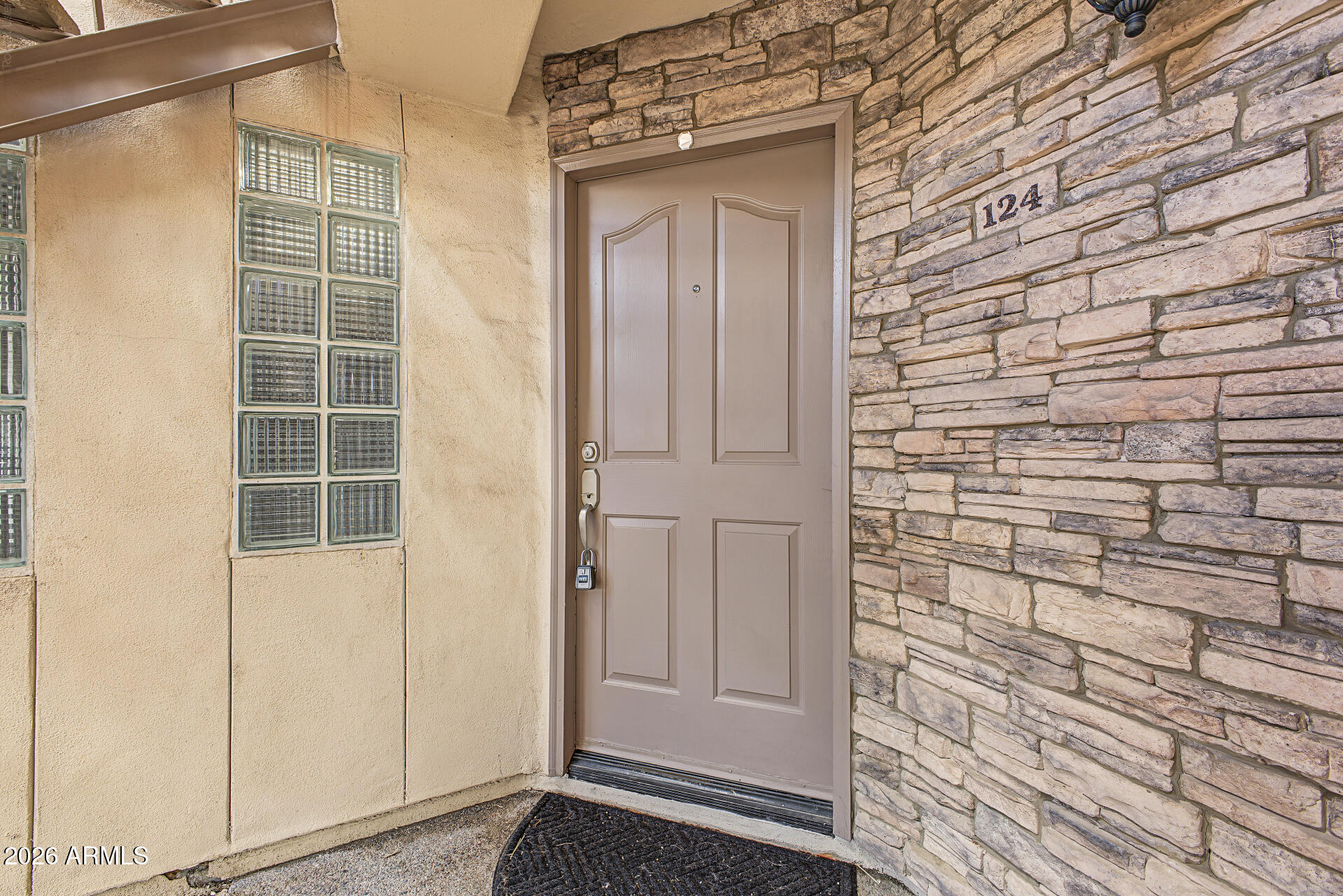 3235 East Camelback Road, Unit 124 Phoenix, AZ 85018 - Photo 5 of 29 04-Camelback