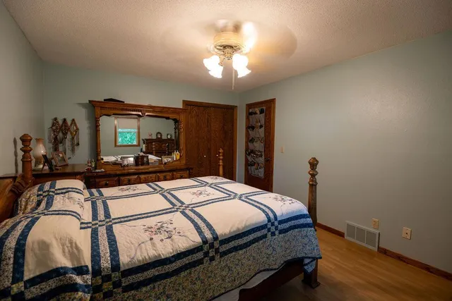 $280,000 | 505 1st Avenue, Raymond, MN 56282