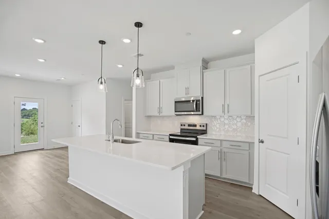 $394,420 | 7135 Cedarcrest Court, Fairview, TN 37062