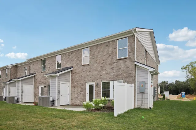 $394,420 | 7135 Cedarcrest Court, Fairview, TN 37062