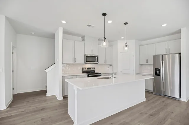 $394,420 | 7135 Cedarcrest Court, Fairview, TN 37062