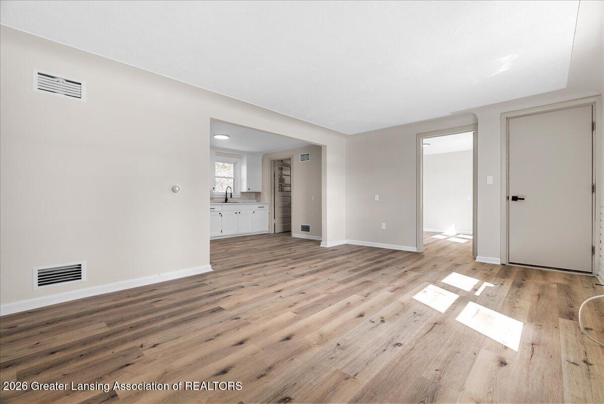 4516 Wilcox Road Holt, MI 48842 - Photo 11 of 27 10-Media Jett - 04